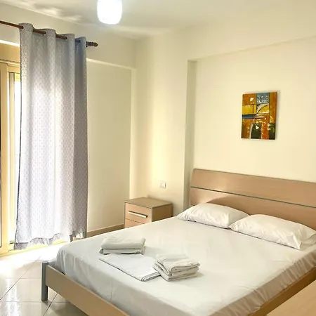 Apartament Deni *